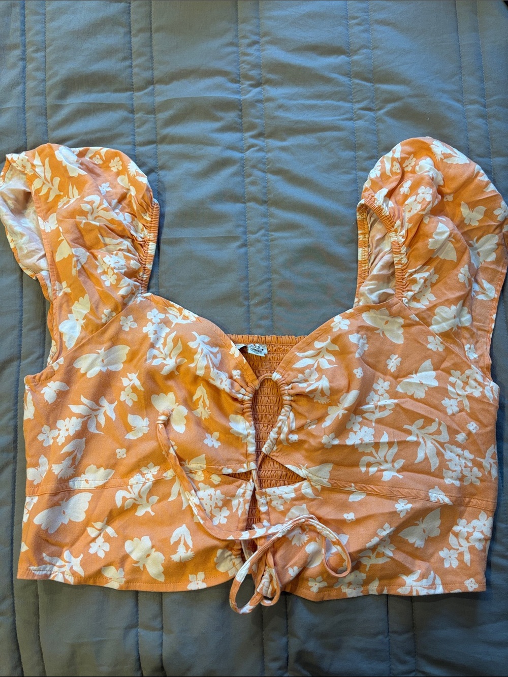 American Eagle Outfitters Peach Floral Tie-Front Crop Top